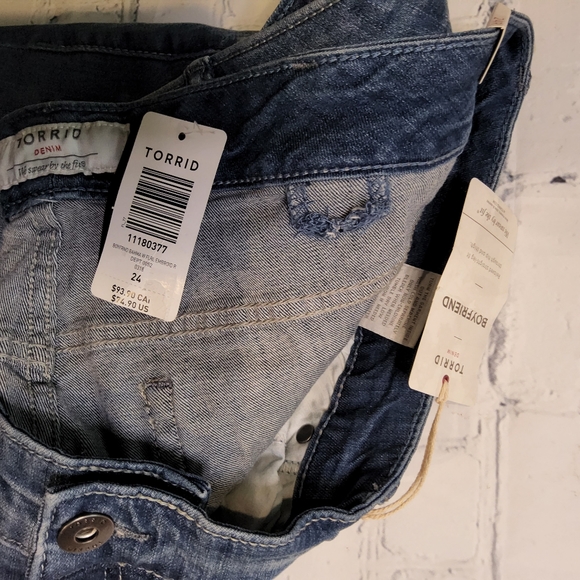 Nwt torrid bahma boyfriend floral embroidered 24 $74.90 - Picture 5 of 5